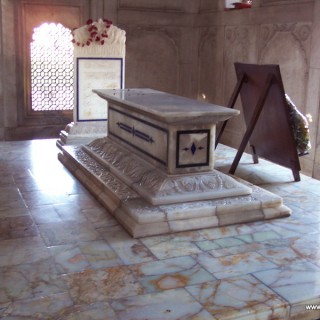 Allama Iqbal Tomb Photos 